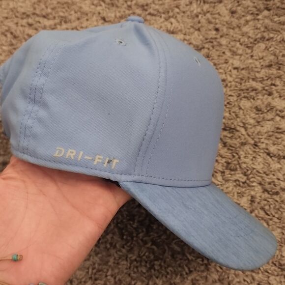 Nike Hat   - Picture 2 of 6